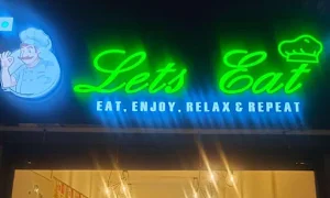 Let's Eat - Logo