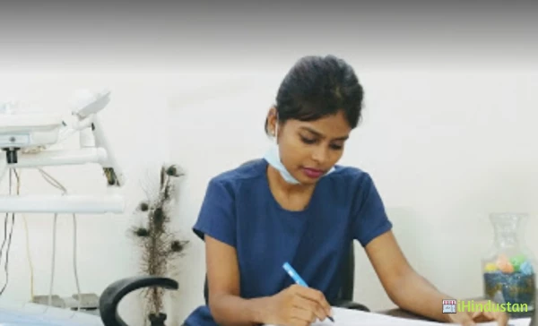 32 Pearls Dental Care (Dr. Kavita) - Logo