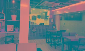V Cafe - Logo