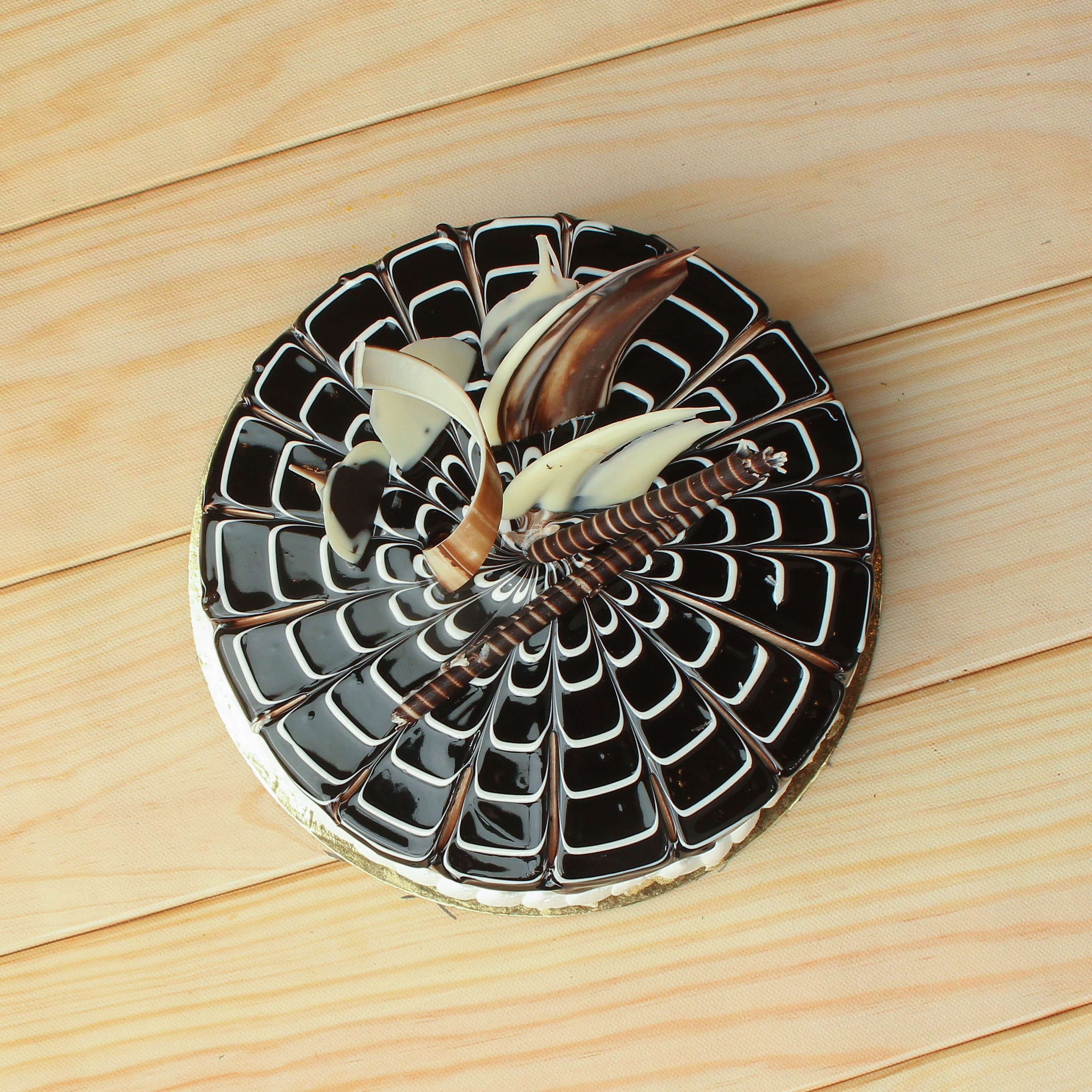 7th Heaven Cake Shop - Logo
