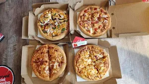 A 1 Pizza Hut - Logo