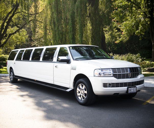AAA Yorkdale Limousine and Vintage Cars - Logo