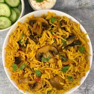 Aamaravathi Biryani Zone - Cover photo