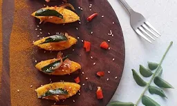 Aapulaki Misal House - Cover photo