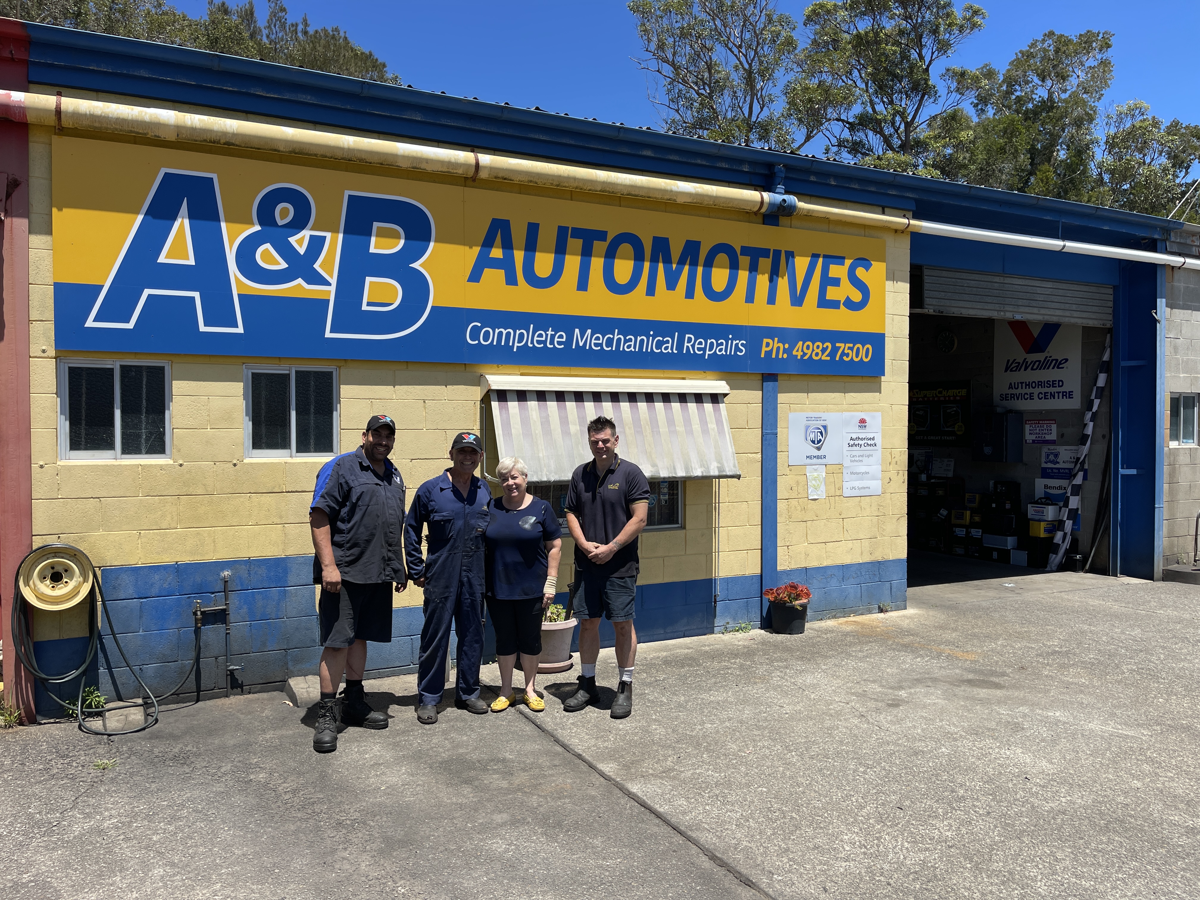A & B Automotives - Logo