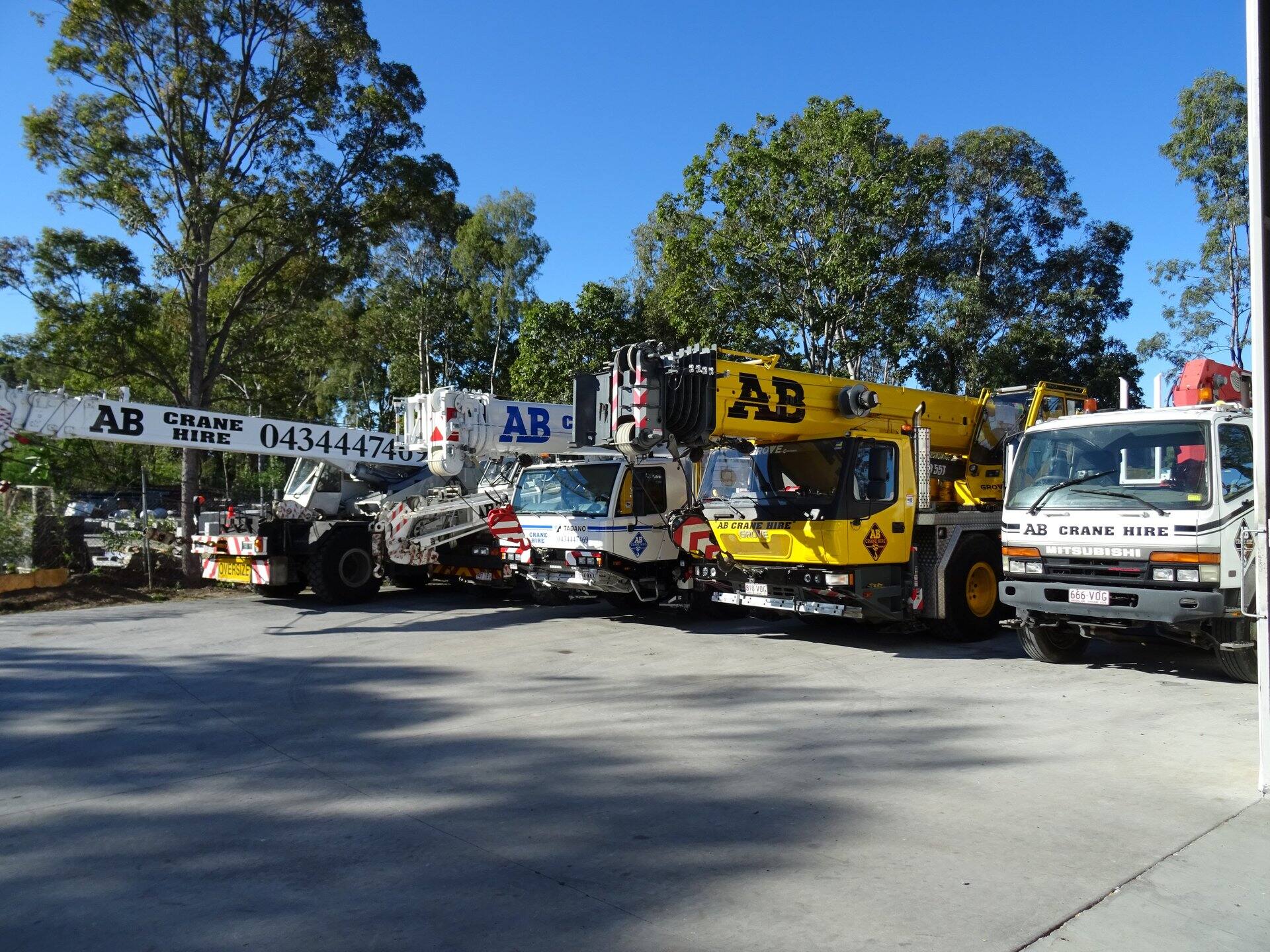 AB Crane Hire - Logo