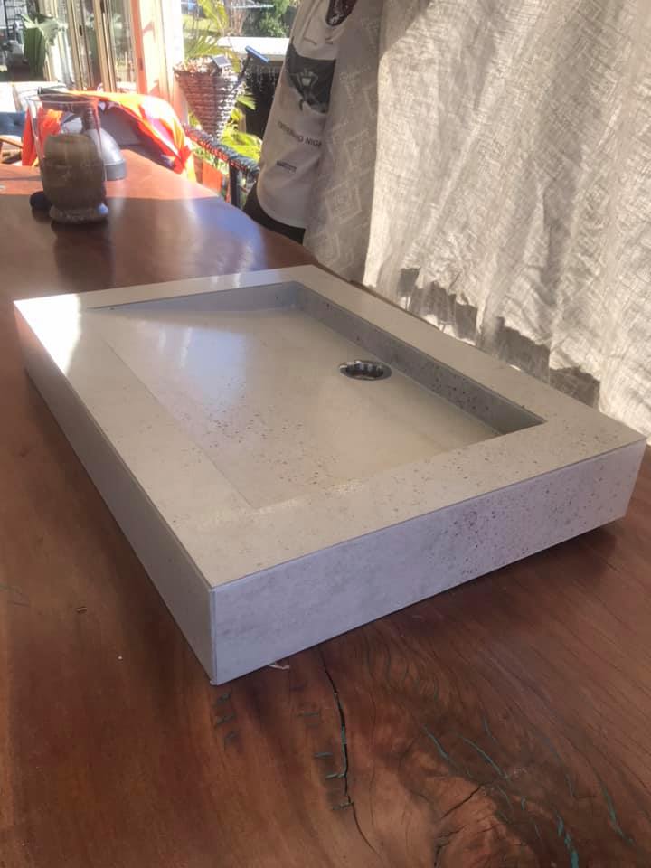 Accurate Tiling - Logo