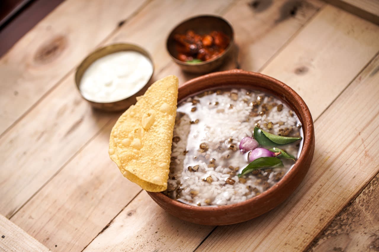 ACHAYATHIS RESTAURANT - Logo