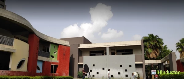 Adani Vidya Mandir - Logo