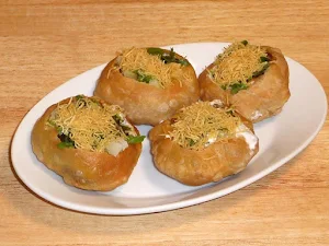 Adyar Anandha Bhavan A2B Sweet And Chats - Logo