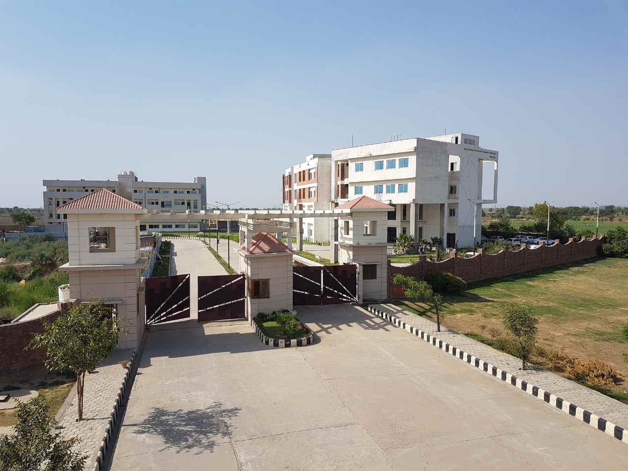 Aget Business School - Cover photo