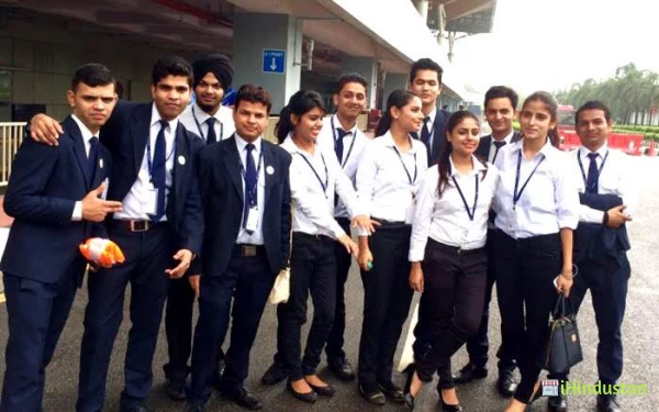 AHR Aviation Academy - Logo