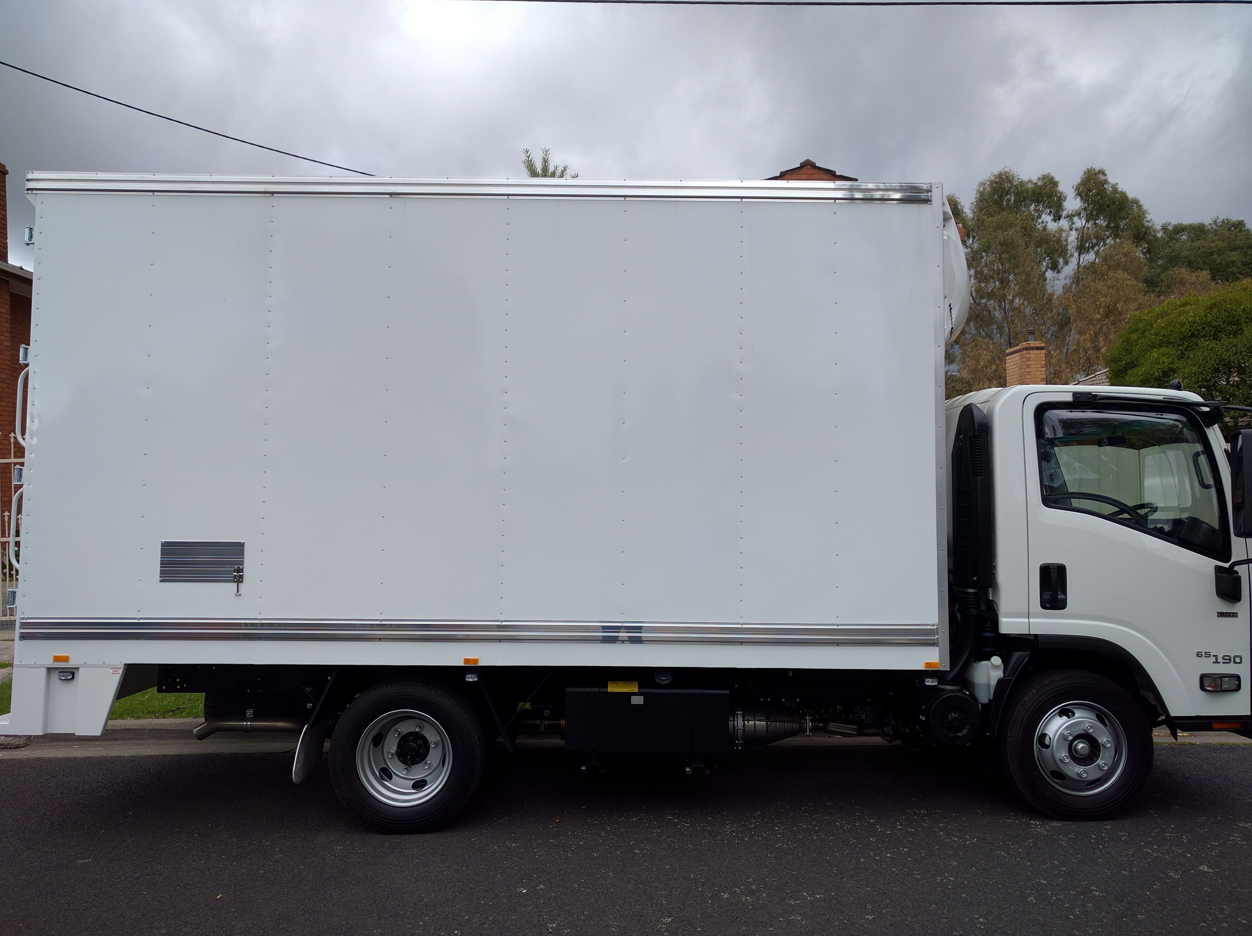 aks movers - Cover photo