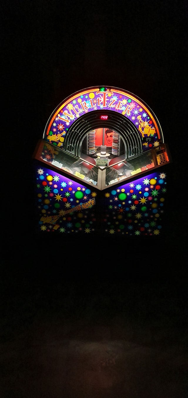 Aladdin Jukebox Hire - Cover photo