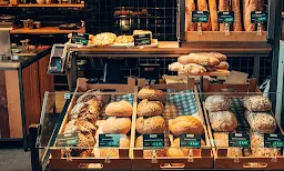 ALEEMAS BEKERY - Logo