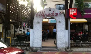 Alfredo's - Logo