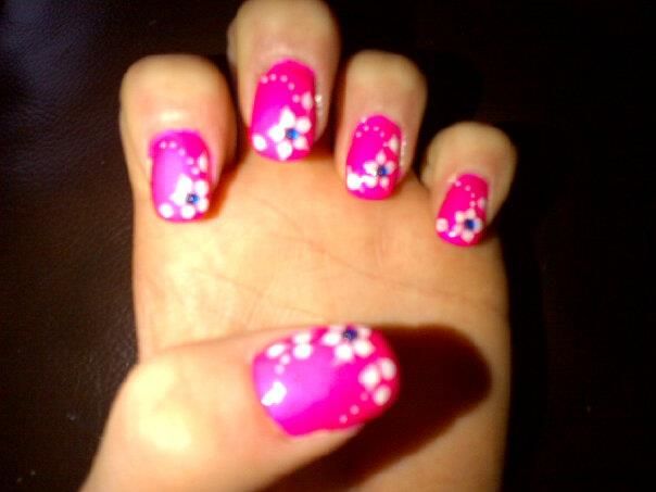 Alluring Nail Studio - Logo