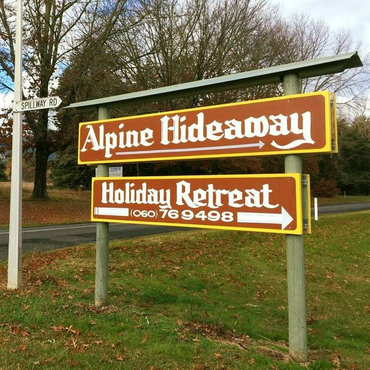 Alpine Hideaway - Logo