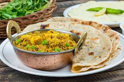 Alvi Chicken Fry Center - Logo