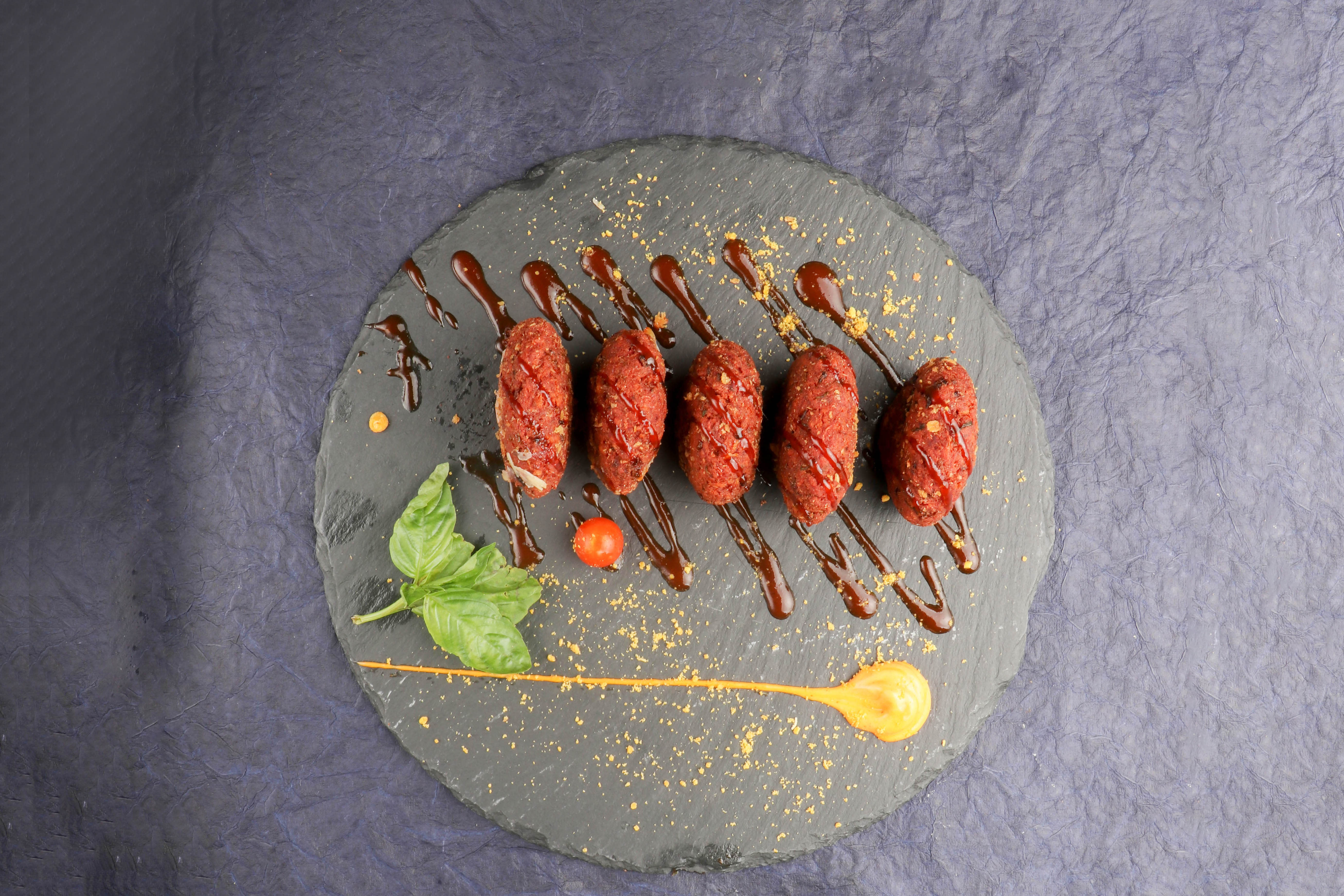 Amantran Fine Dine - Logo