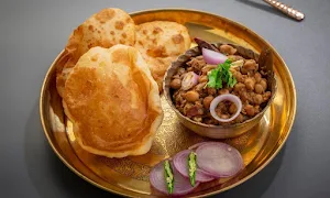 Ambika Chhole Bhature Center - Cover photo