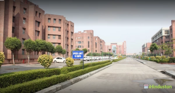 Amity University Noida - Logo