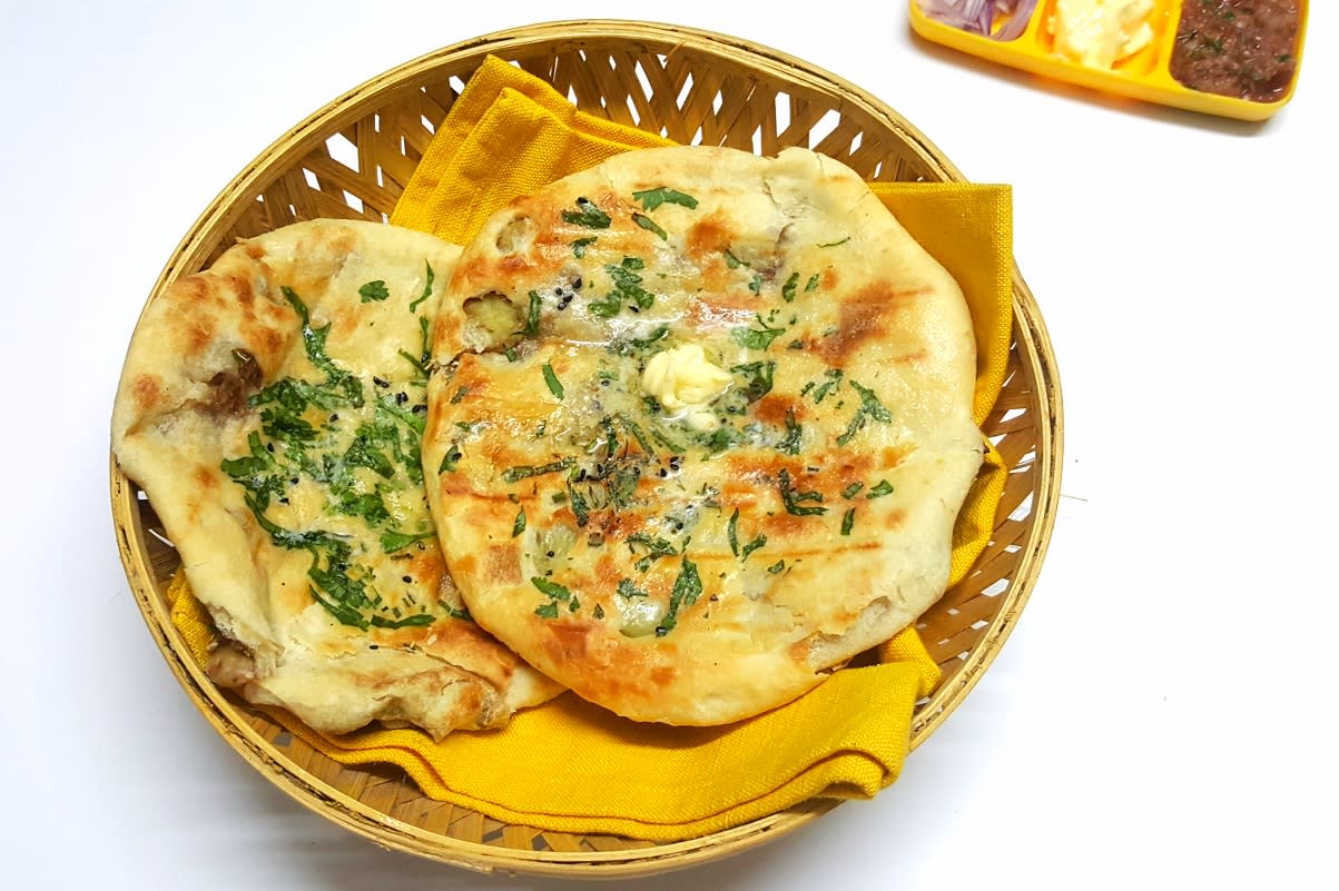 Amritsar De Kulche - Logo