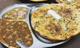 Amritsari Kulcha King - Logo
