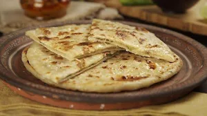 Amritsari Kulcha Factory - Logo