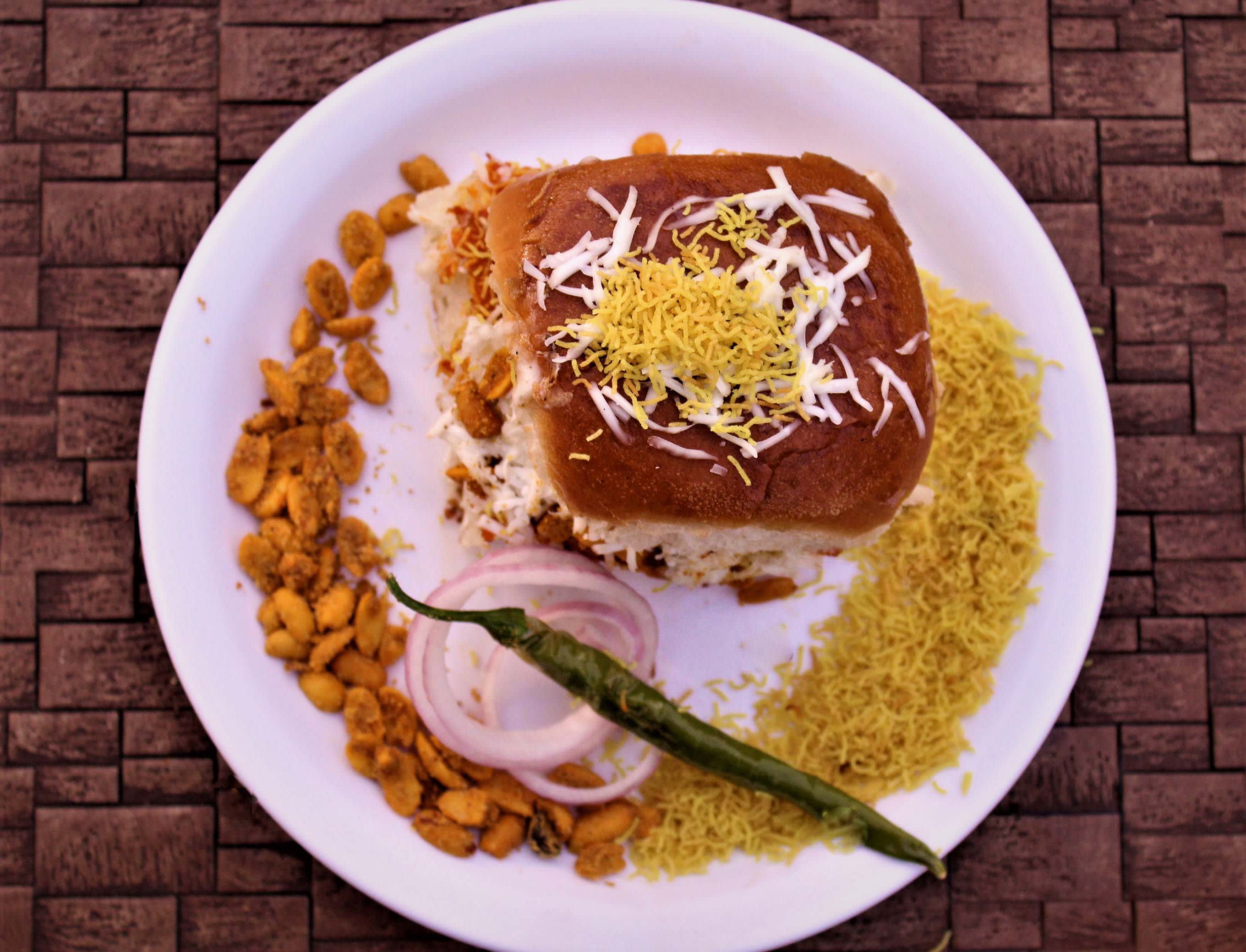 Anmol Kacchi Dabeli - Logo