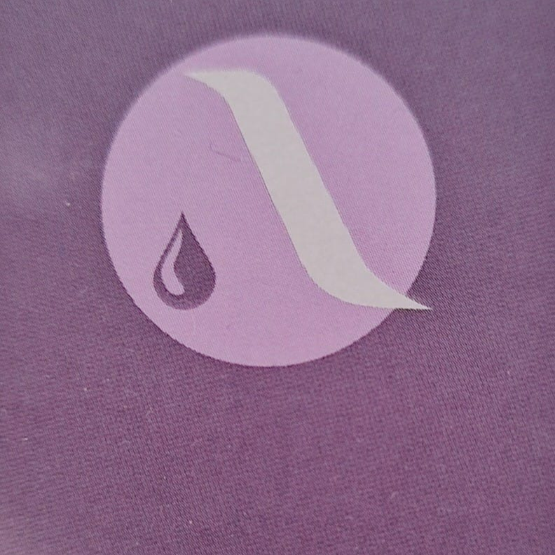 Annie's Nails - Logo