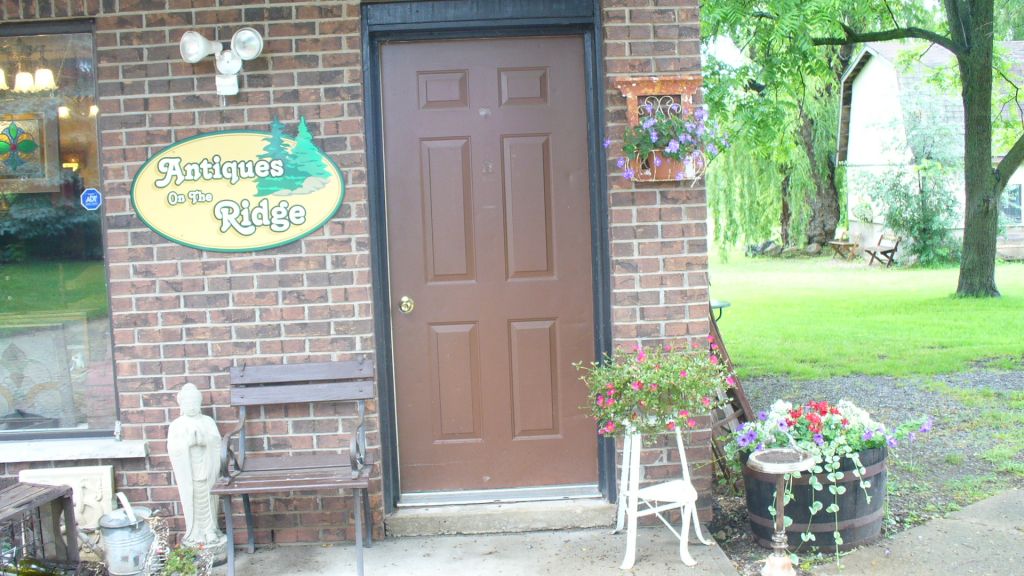 Antiques On The Ridge - Logo