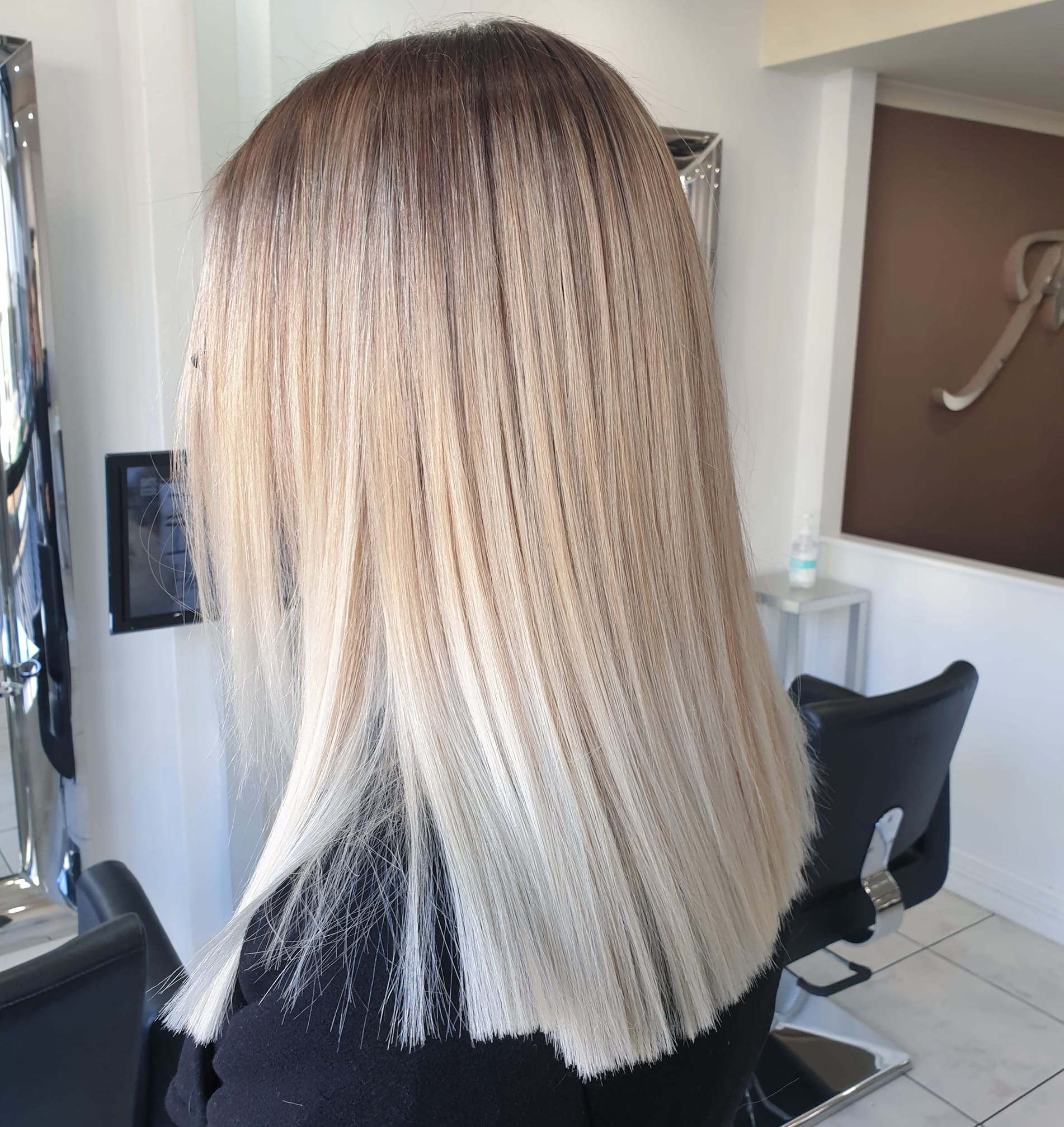 Anton's Hair Studio - Cover photo
