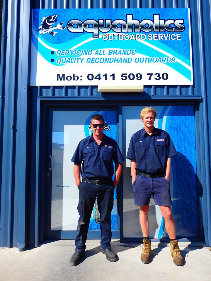 Aquaholics Outboard Service - Logo