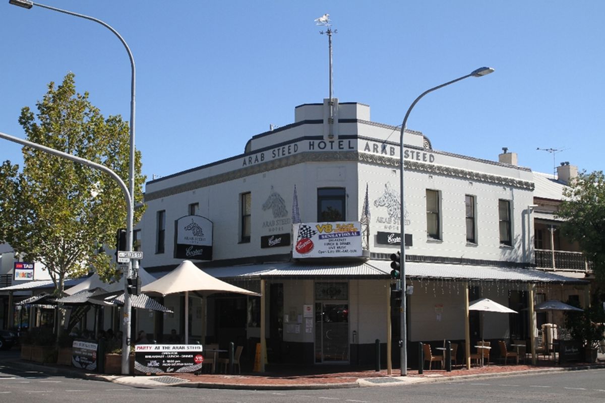 Arab Steed Hotel - Logo