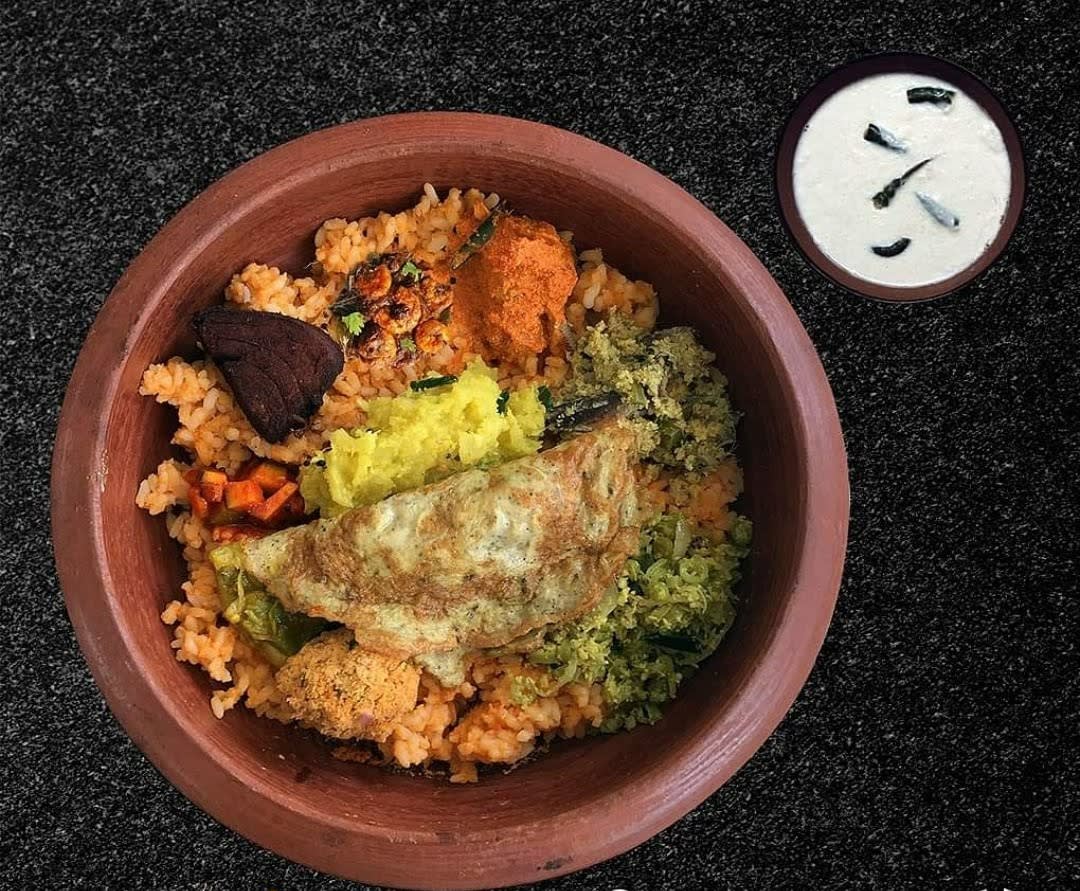 Arakallu Restaurant - Logo