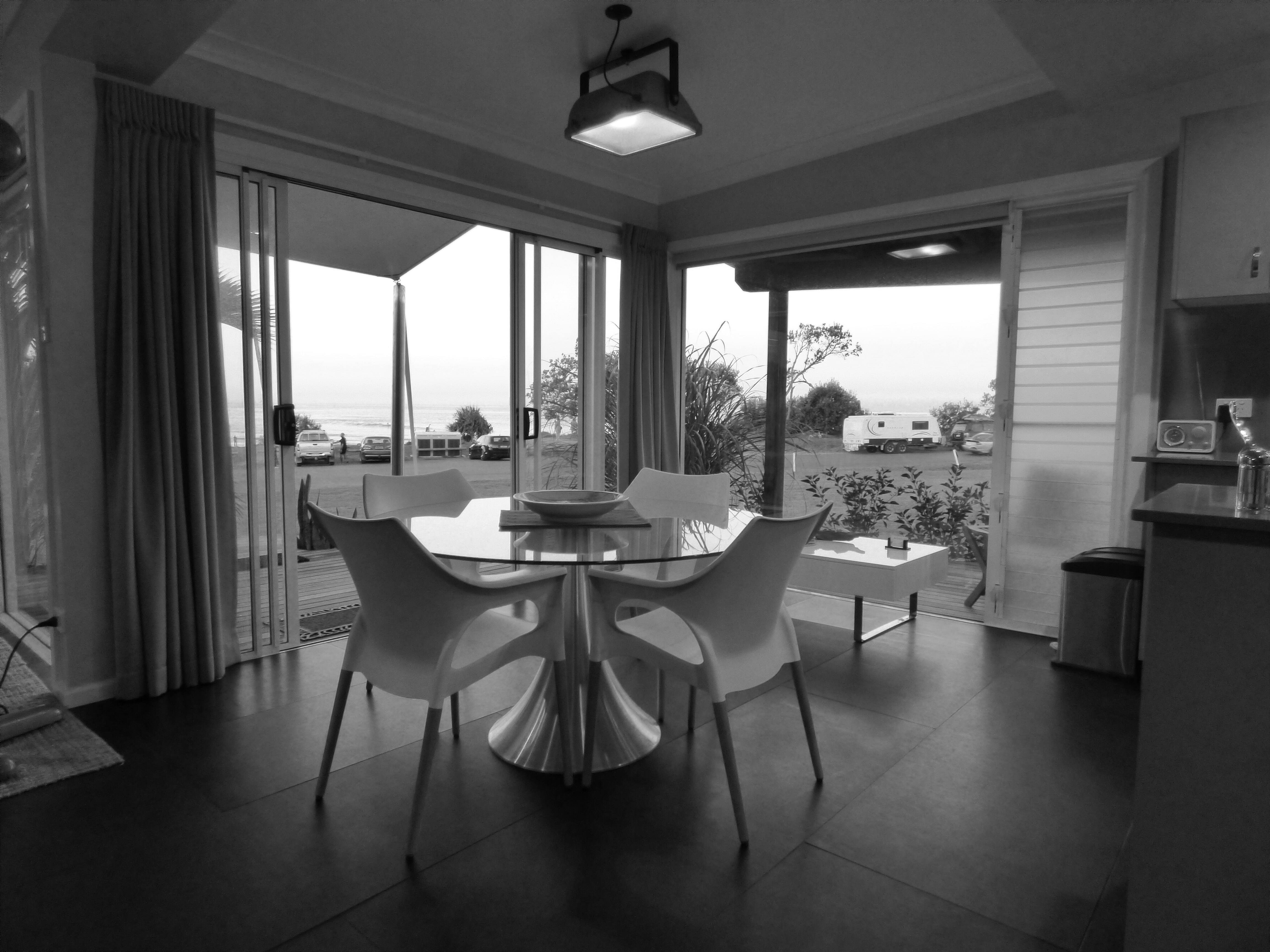 ArtHOUSE Beachfront Accommodation - Cover photo