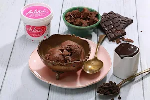 Artinci - Indulge Guilt Free! - Logo