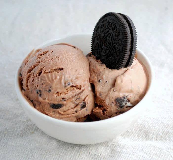 Artiste Handcrafted Ice Cream - Logo
