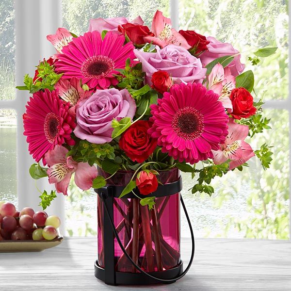 Artistry In Flowers - Logo