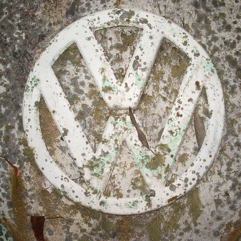 A&R VW Repairs - Logo
