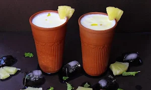 Assi Tussi Lassi - Logo
