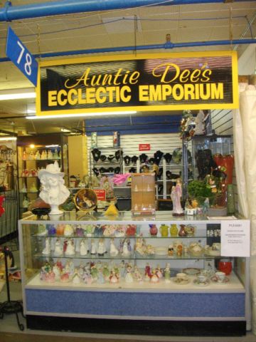 Auntie Dee&s;s Ecclectic Emporium - Logo