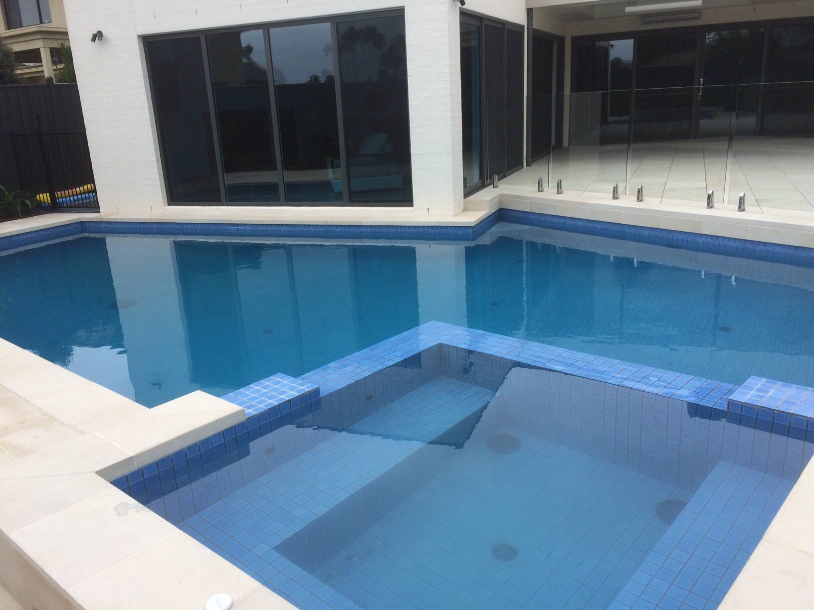 Aurora Pool Tiling - Cover photo