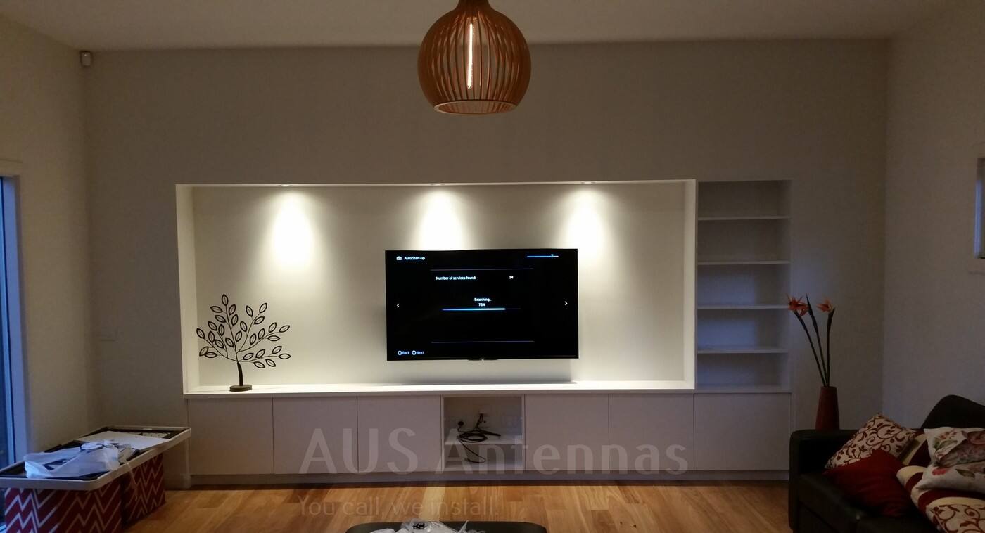AUS Antennas - Logo
