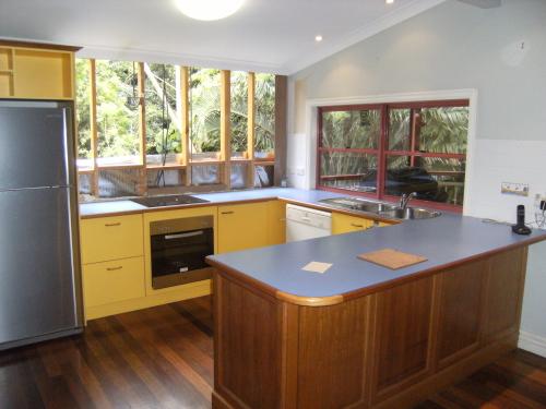 Aussie Stone Kitchens - Logo