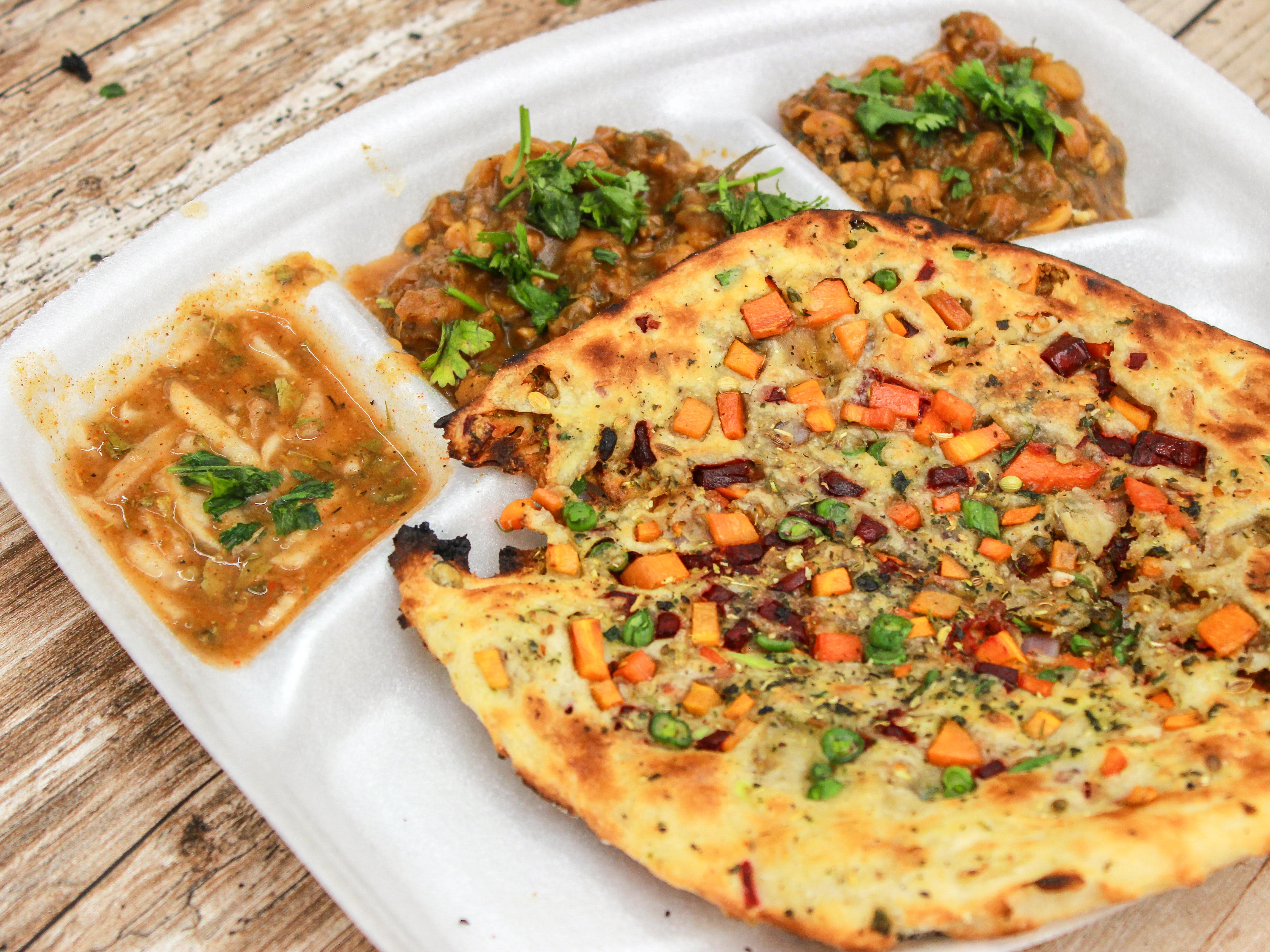 Badnaam Chur Chur Naan - Logo