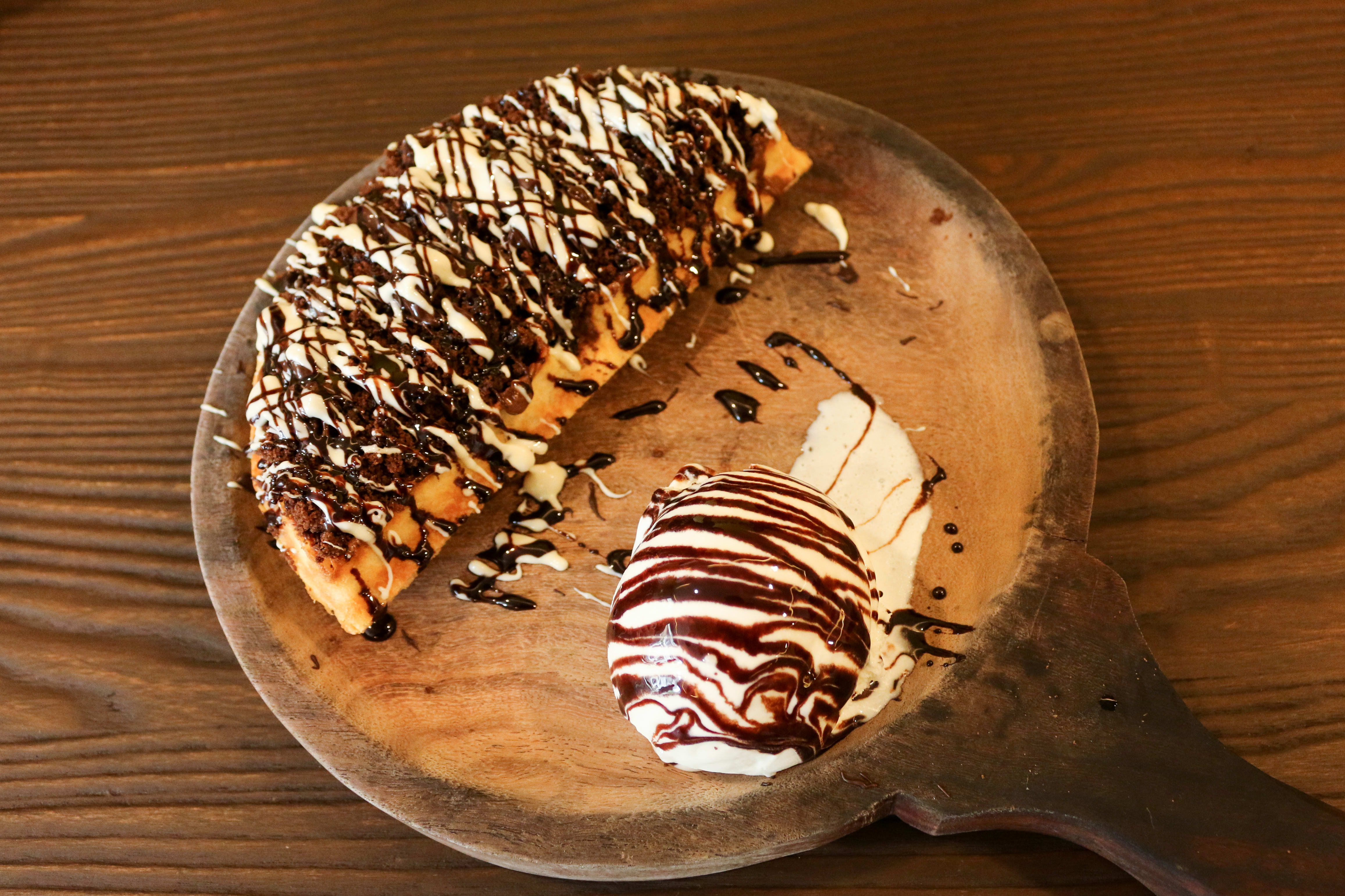 Bake 'N' Flake - Logo
