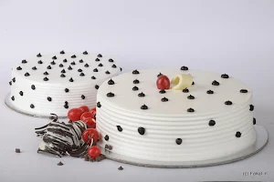 Bakes N Berries - Logo