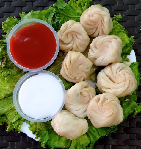 Balle Balle Momos - Logo